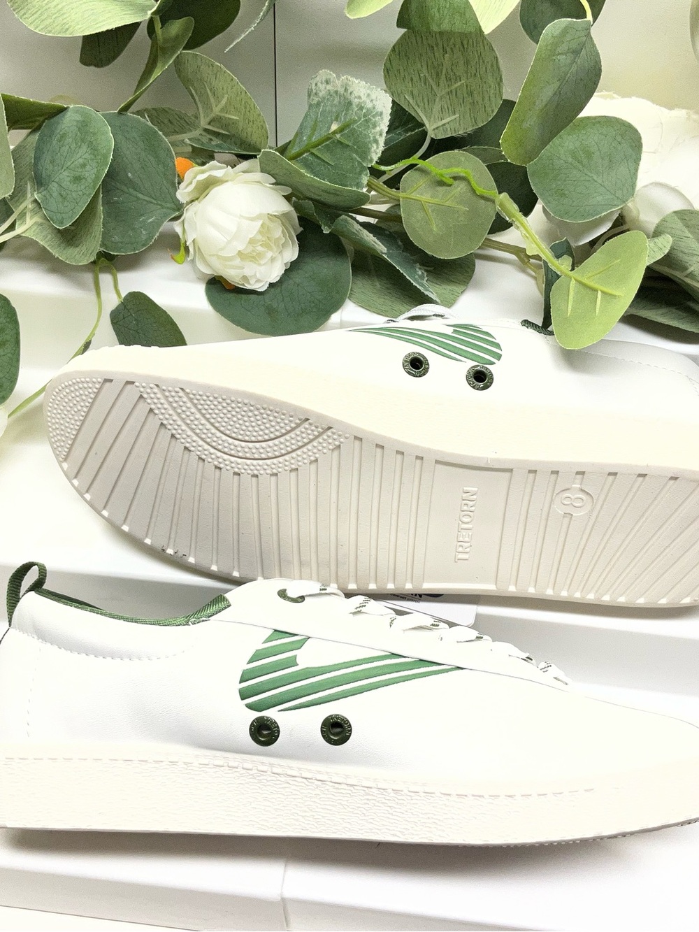Tretorn White Low-Top Sneakers with Green Stripe Accent - Picture 8 of 9